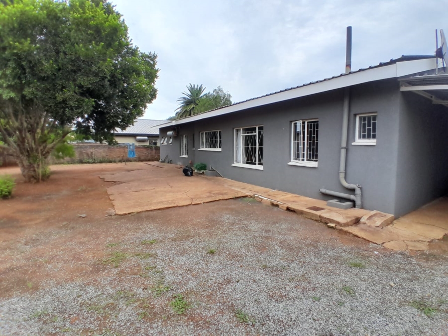 4 Bedroom Property for Sale in Kuruman Northern Cape